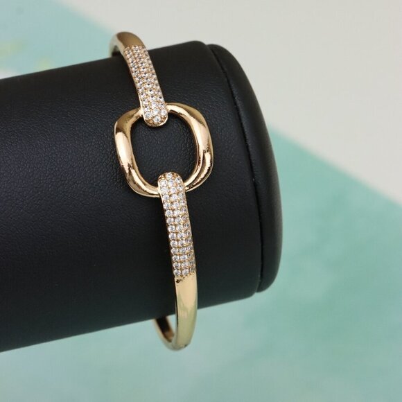 Elegant Rose Gold Bangle with Sparkling Circular Center Accent, XPBL0455 - Picture 6 of 12